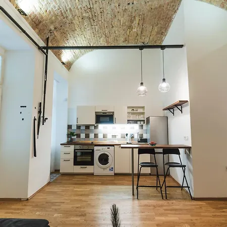 La Racha - By Agada * Budapest