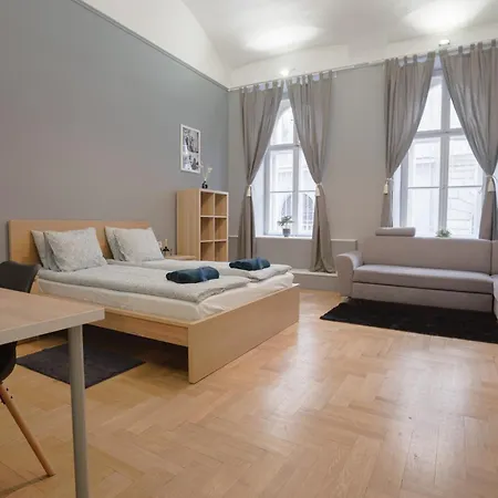 La Racha - By Agada * Budapest