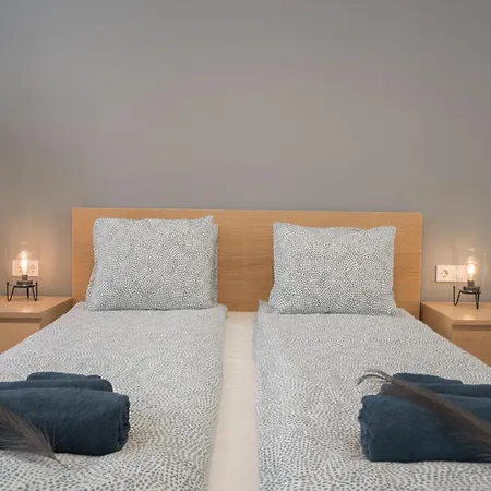 La Racha - By Agada Budapest